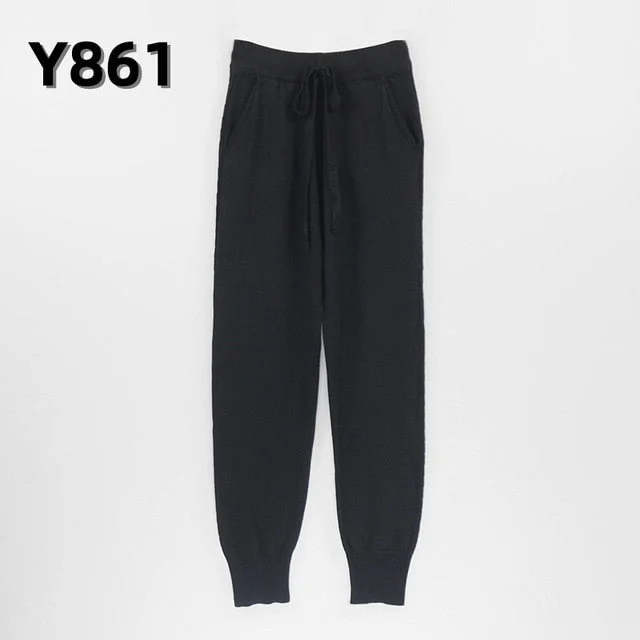 Y861-Black